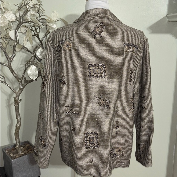 Chico's Silk Tribal Beige Patterned Blazer - Picture 5 of 5